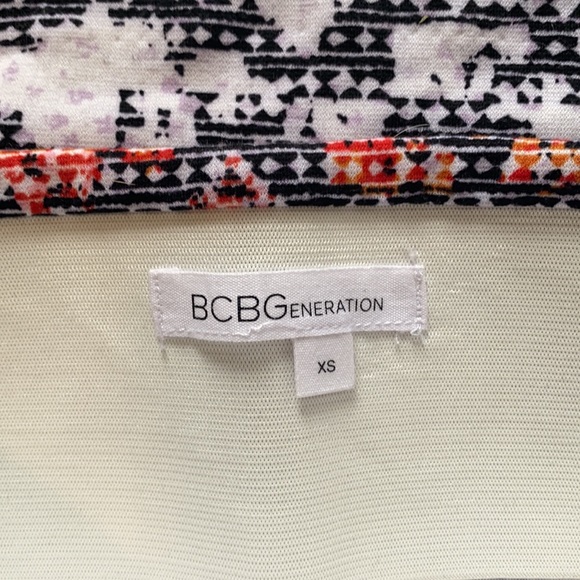 ✨BCBGeneration Mini Skirt, Size XS - Picture 4 of 5